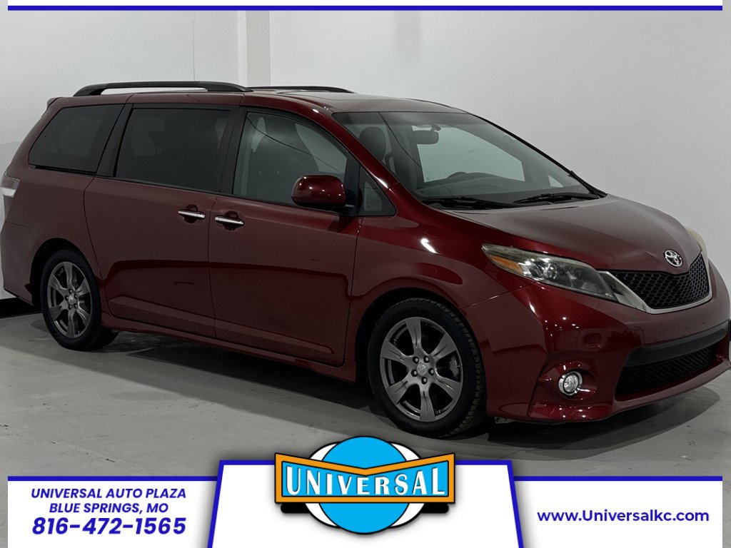 Used 2017 Toyota Sienna SE Premium