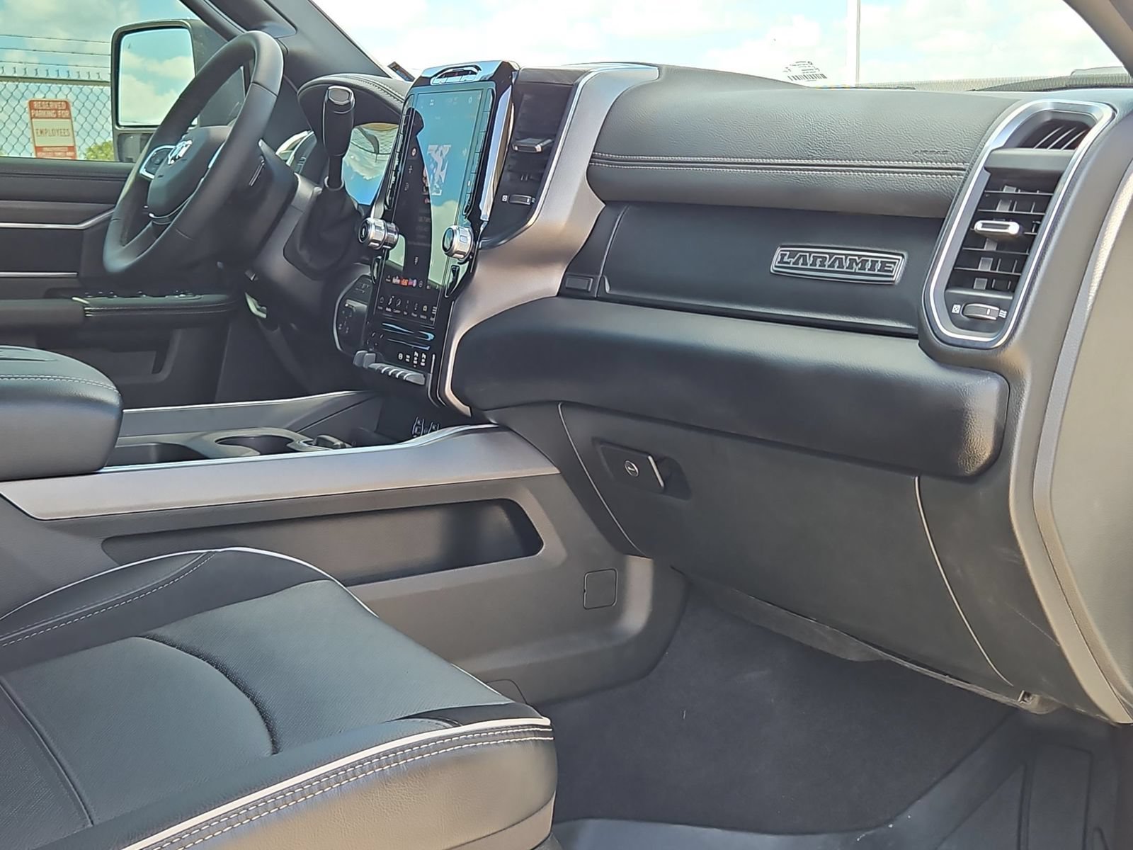 Used 2026 RAM 2500 Laramie AWD/4WD image 24