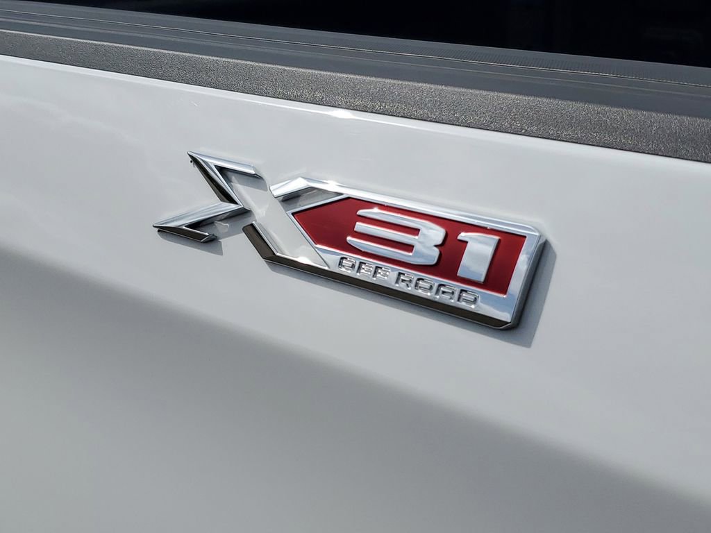 Certified 2025 GMC Sierra 1500 Elevation w/ Elevation Premium Package AWD/4WD image 37