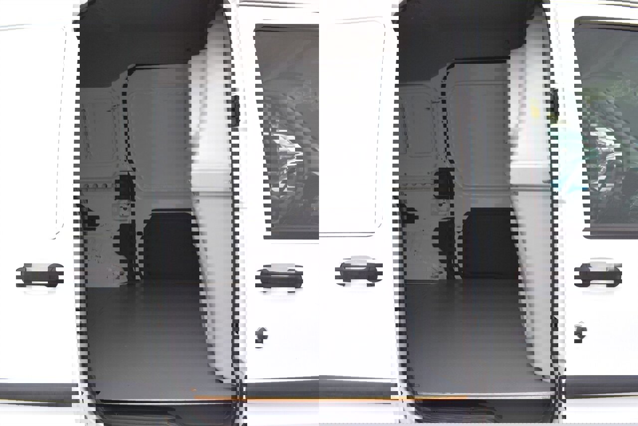 Used 2013 Ford Transit Connect XLT image 25