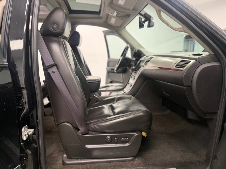 Used 2008 Cadillac Escalade EXT AWD/4WD image 53