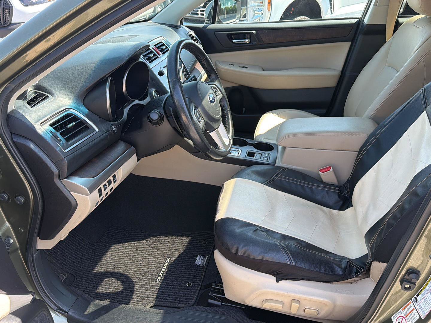 Used 2017 Subaru Outback 2.5i Limited w/ Popular Package #5 AWD/4WD image 10