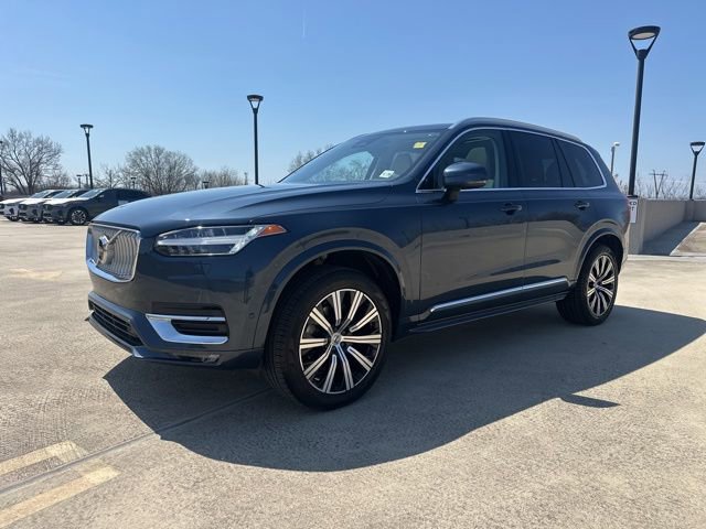 Certified 2023 Volvo XC90 B6 Plus image 4