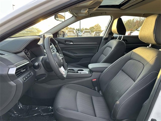 New 2025 Nissan Altima 2.5 SV w/ SV Premium Package image 16