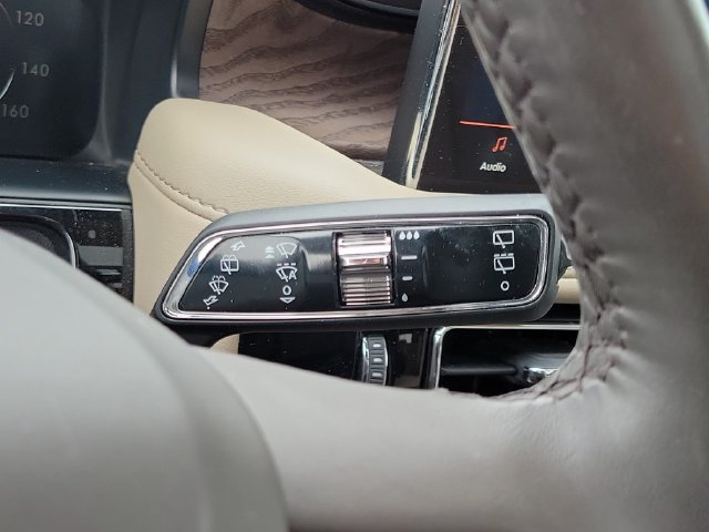 Used 2023 Lincoln Nautilus Reserve FWD image 15