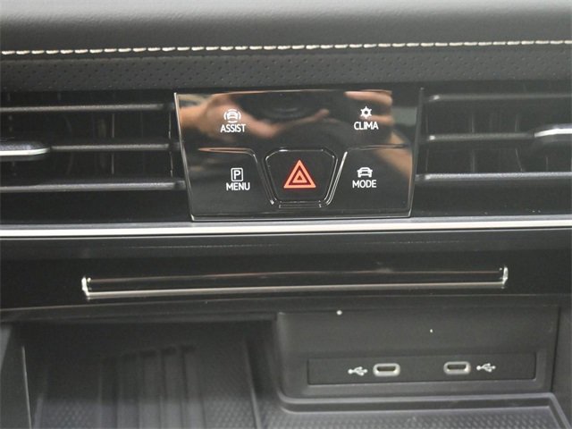 New 2025 Volkswagen Atlas Cross Sport SEL Premium R-Line image 19