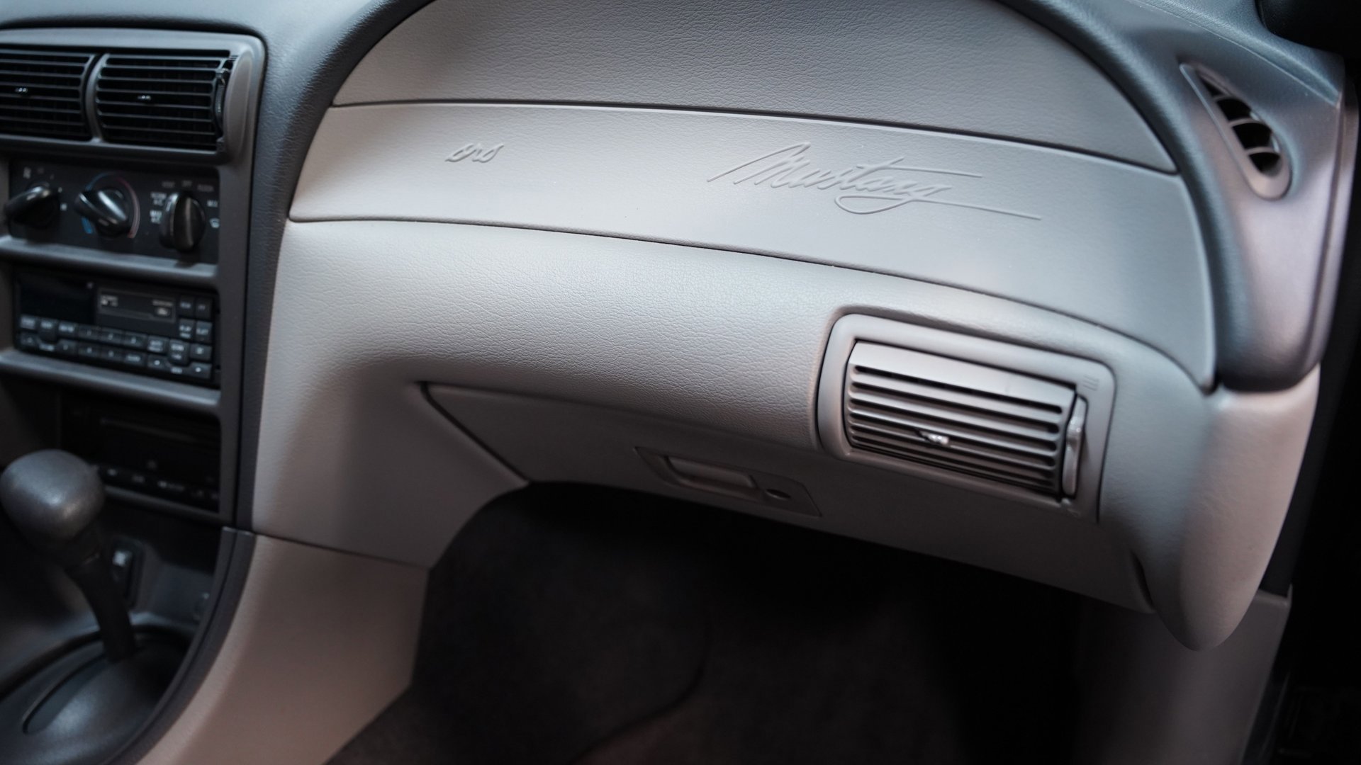 Used 1999 Ford Mustang GT image 40