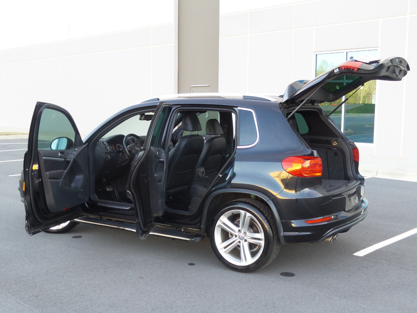 Used 2015 Volkswagen Tiguan R-Line FWD image 63