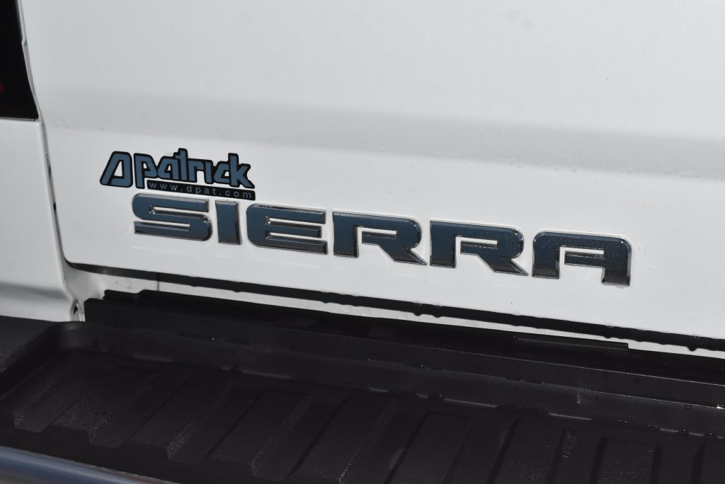 Used 2015 GMC Sierra 3500 SLT w/ Duramax Plus Package AWD/4WD image 27