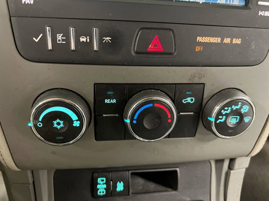 Used 2014 Chevrolet Traverse LS FWD image 16