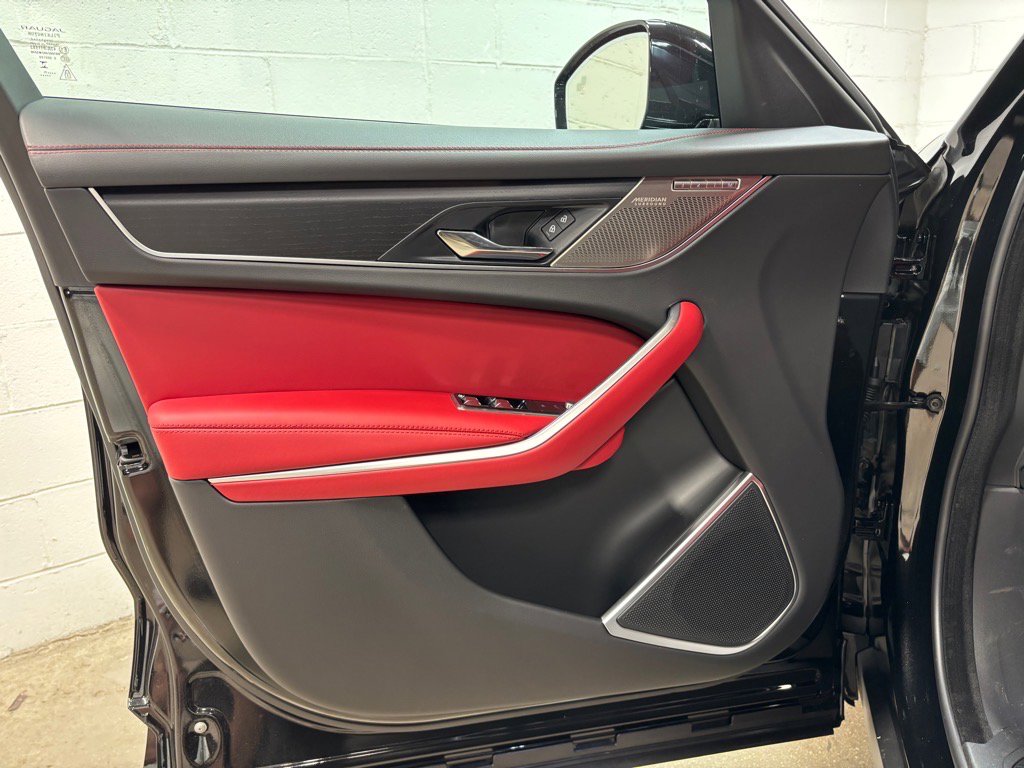 New 2026 Jaguar F-PACE R-Dynamic S image 24