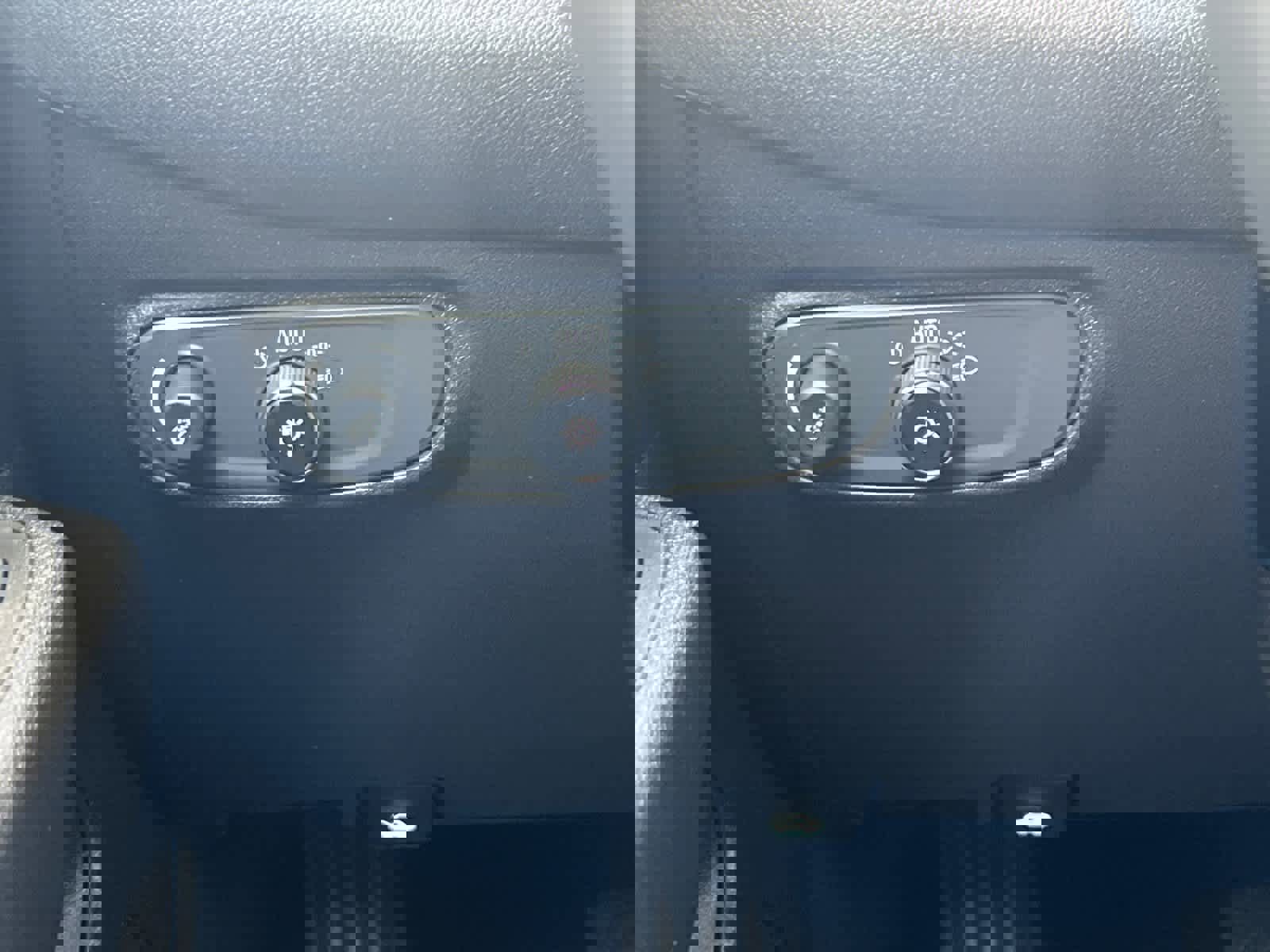 Certified 2023 Chevrolet Equinox LT image 21