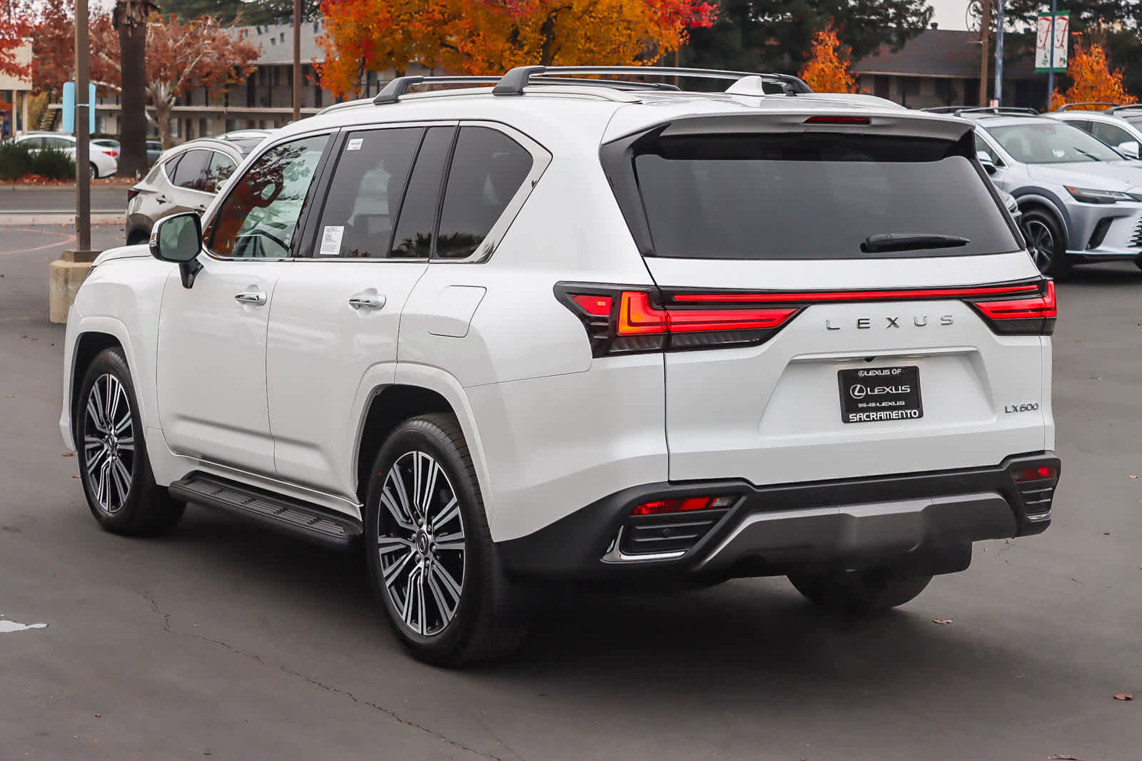 New 2026 Lexus LX 600 4WD w/ Luxury Package image 2