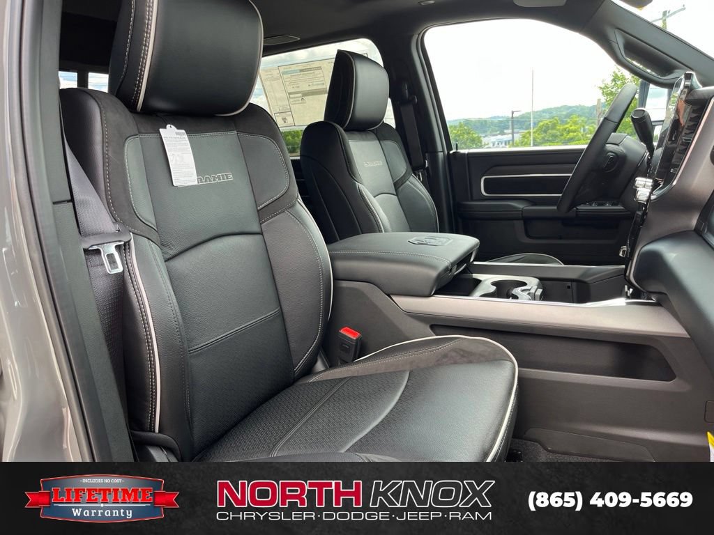 New 2026 RAM 2500 Laramie AWD/4WD image 30