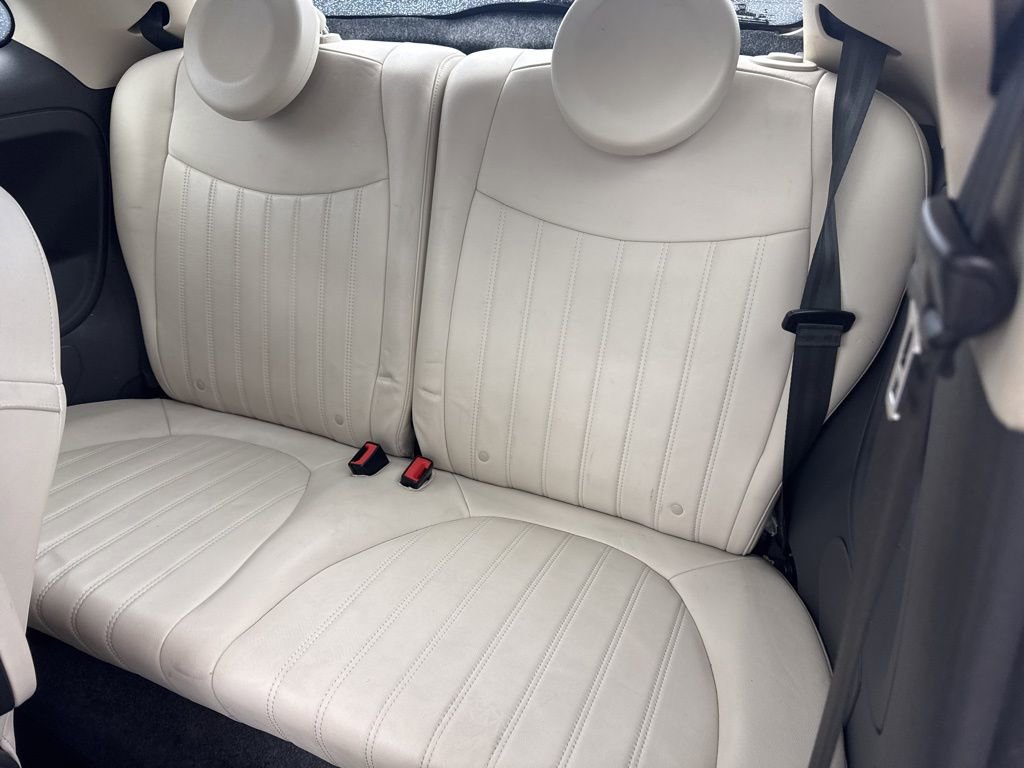 Used 2016 FIAT 500 Lounge image 32