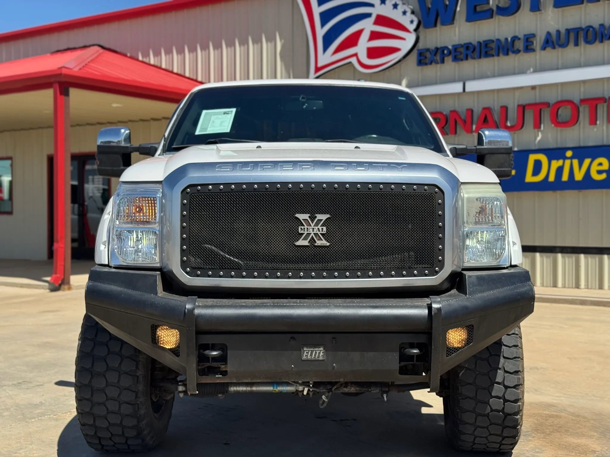 Used 2016 Ford F250 Platinum w/ FX4 Off-Road Package AWD/4WD image 4