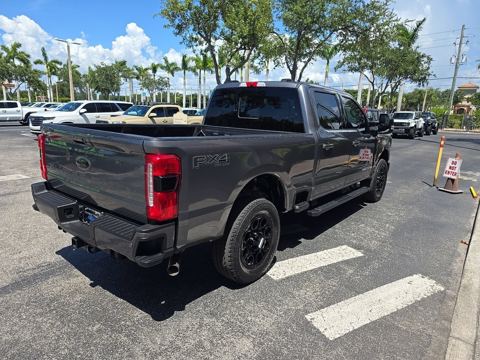 Certified 2024 Ford F250 XLT w/ Black Appearance Package AWD/4WD image 4