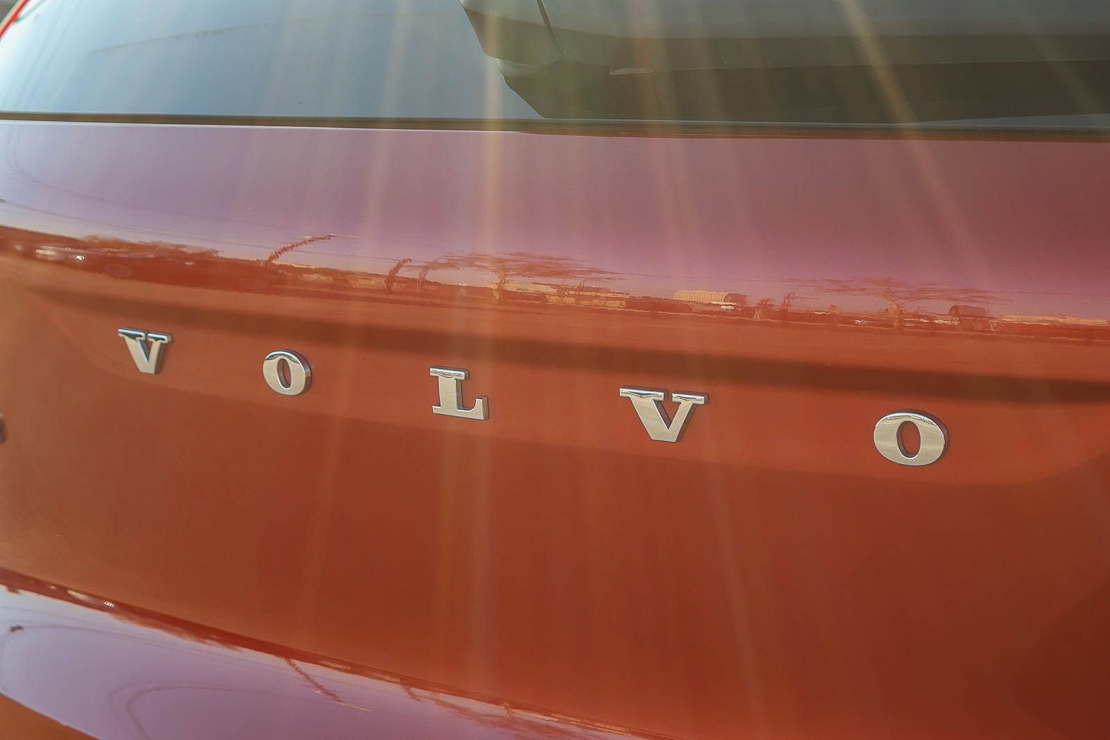 Used 2023 Volvo XC40 B5 Ultimate w/ Protection Package Premier image 13