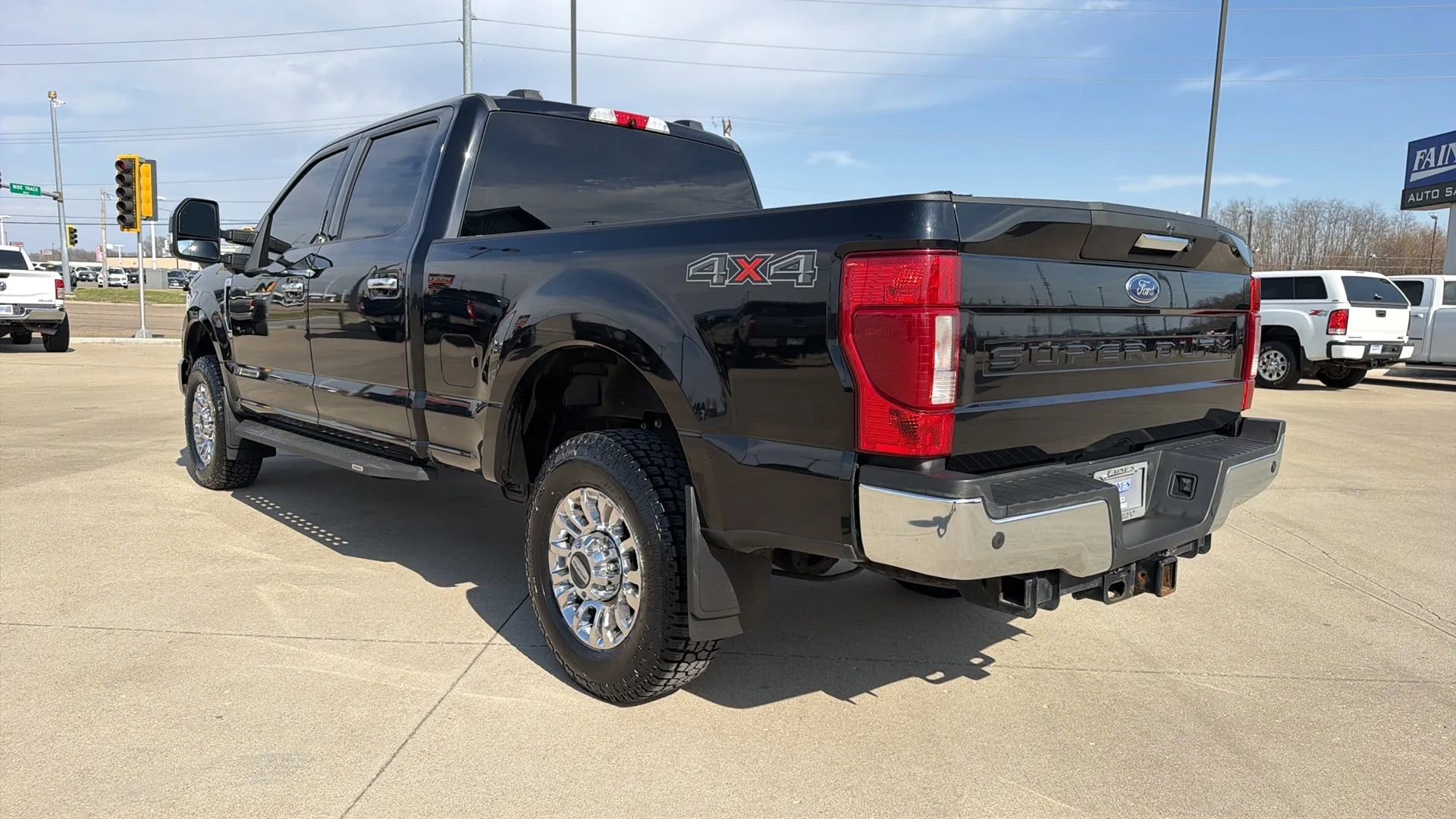 Used 2020 Ford F350 XLT w/ XLT Premium Package AWD/4WD image 15