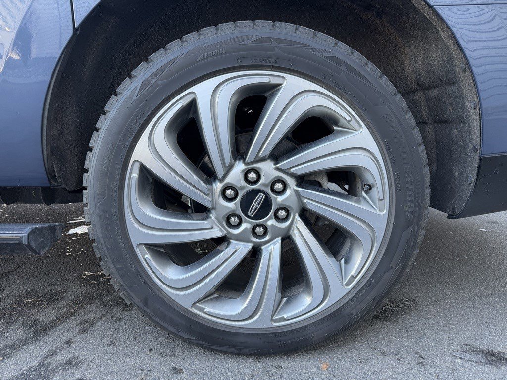 Used 2022 Lincoln Navigator L Reserve image 3