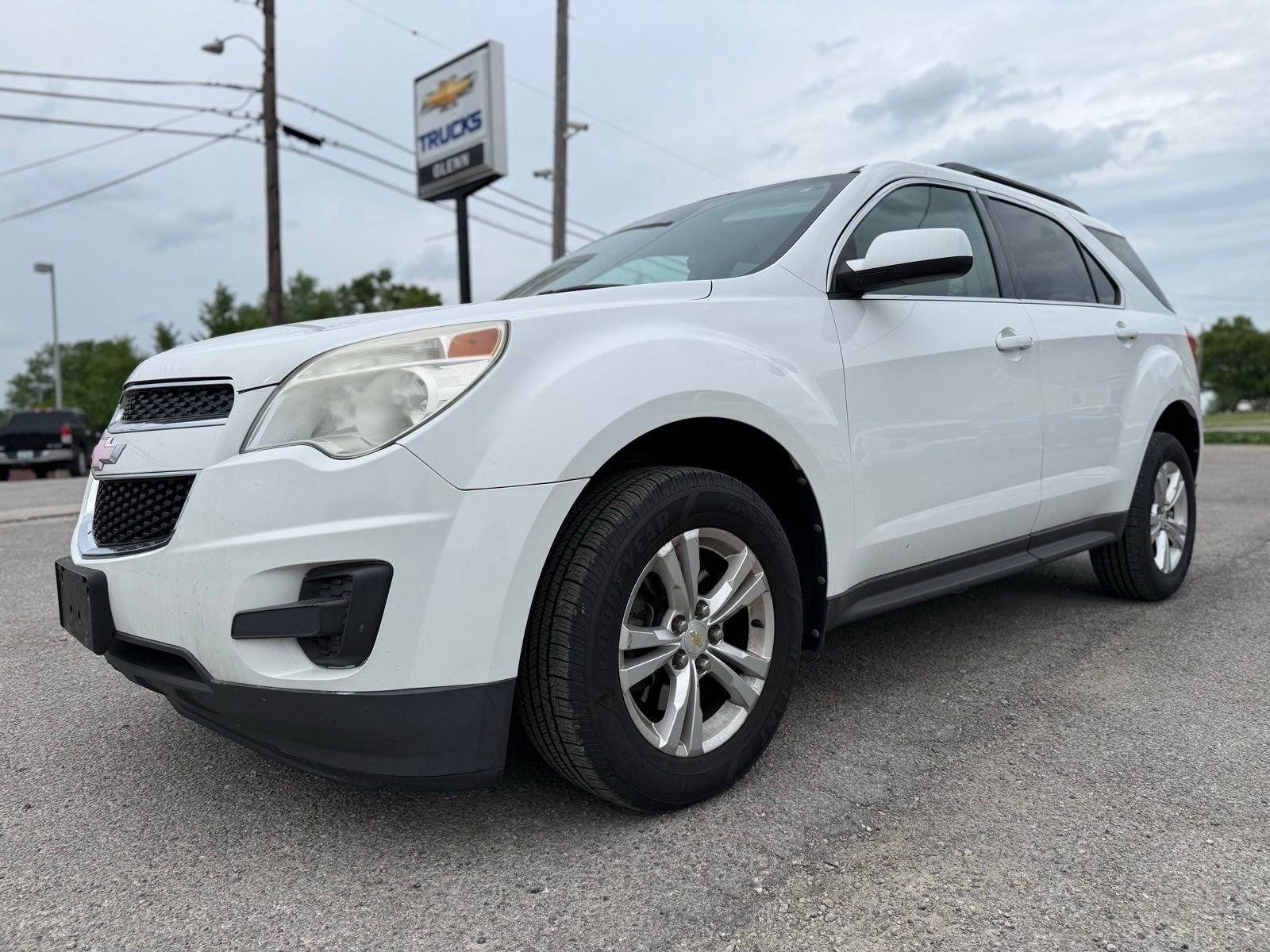 Used 2012 Chevrolet Equinox LT w/ Driver Convenience Package AWD/4WD image 2