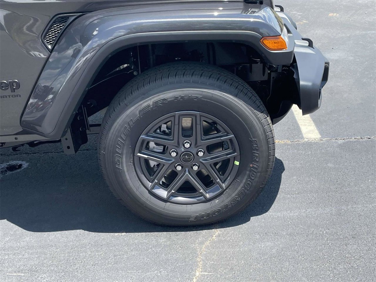 New 2025 Jeep Gladiator Sport image 35