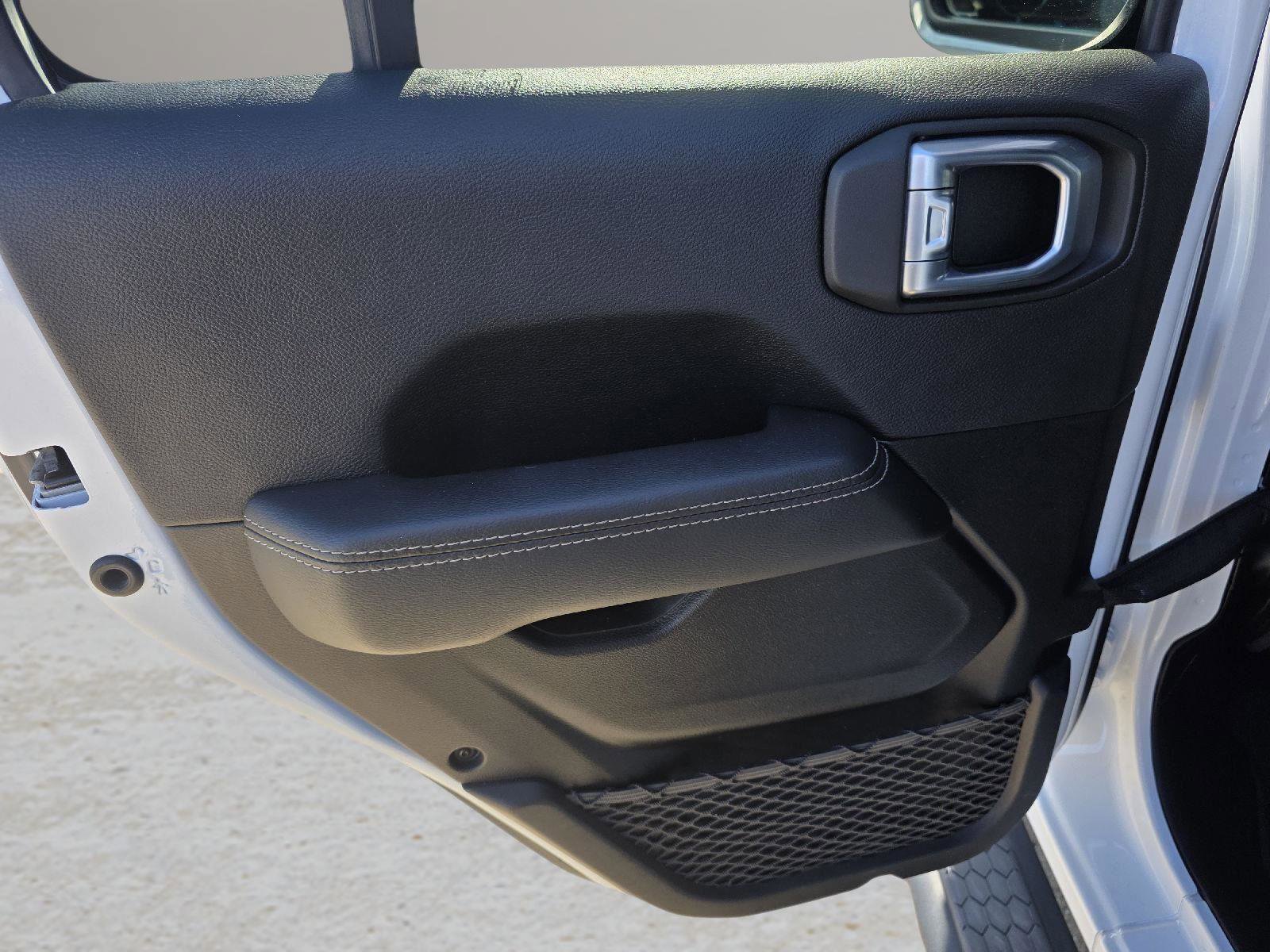 Used 2021 Jeep Wrangler Unlimited Sahara w/ Cold Weather Group image 33