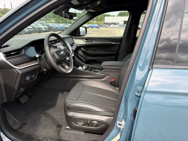 New 2026 Jeep Grand Cherokee L Limited AWD/4WD image 13