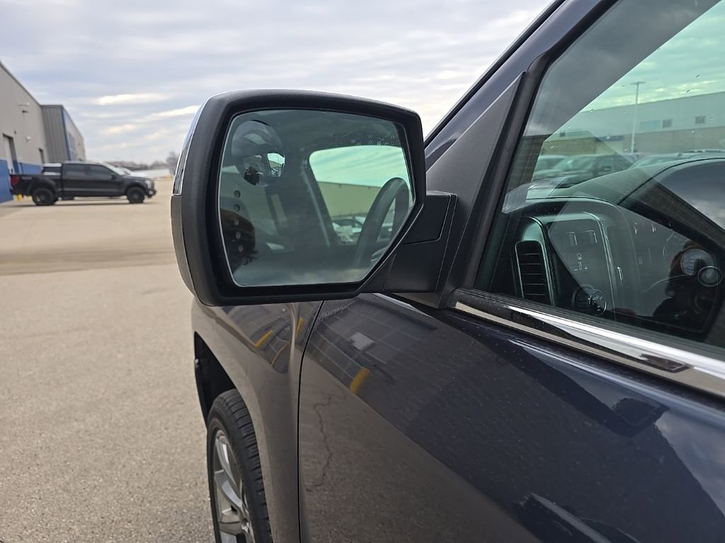 Used 2018 Chevrolet Silverado 1500 LTZ Z71 w/ Centennial Edition AWD/4WD image 6
