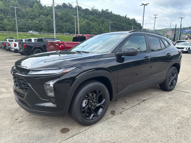 New 2026 Chevrolet Trax LT w/ Driver Confidence Package FWD image 3