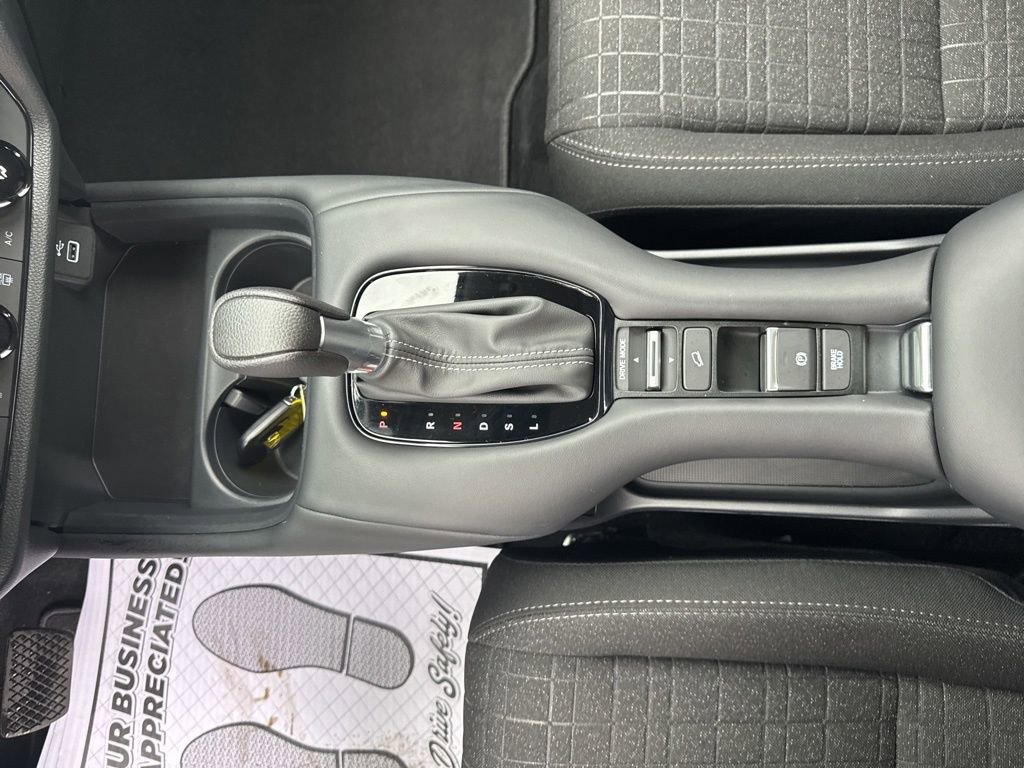 Used 2025 Honda HR-V LX image 19