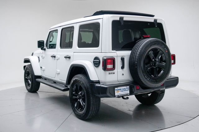 Used 2019 Jeep Wrangler Unlimited Sahara AWD/4WD image 3