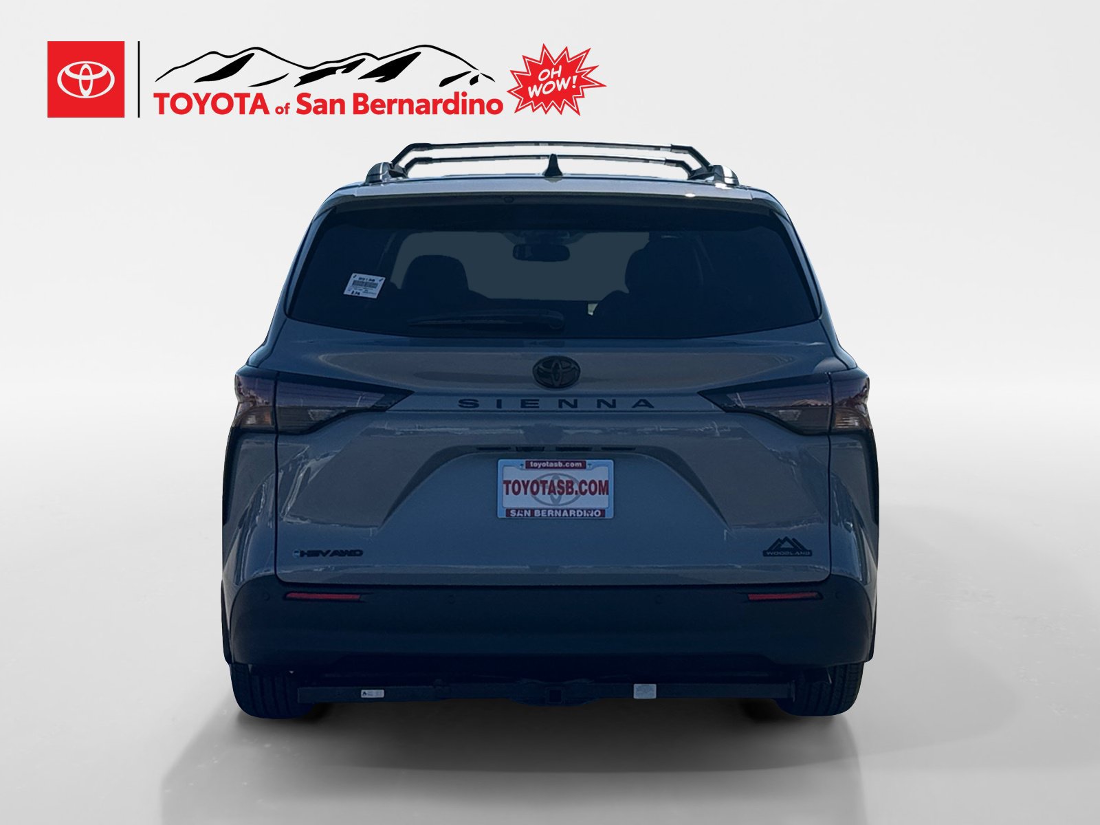 New 2026 Toyota Sienna XLE Woodland Edition AWD/4WD image 4