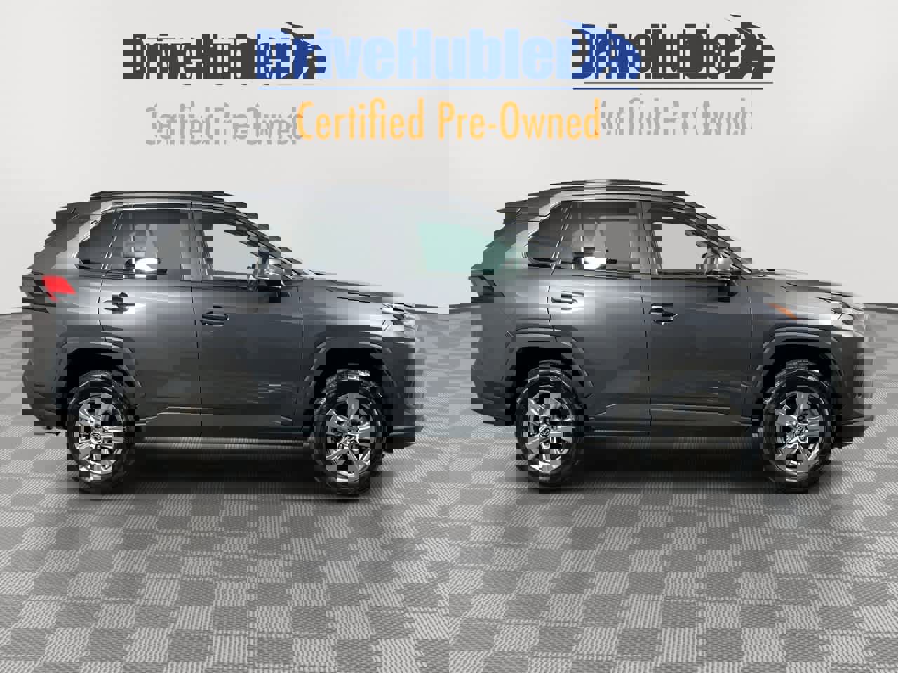 Used 2025 Toyota RAV4 XLE image 9