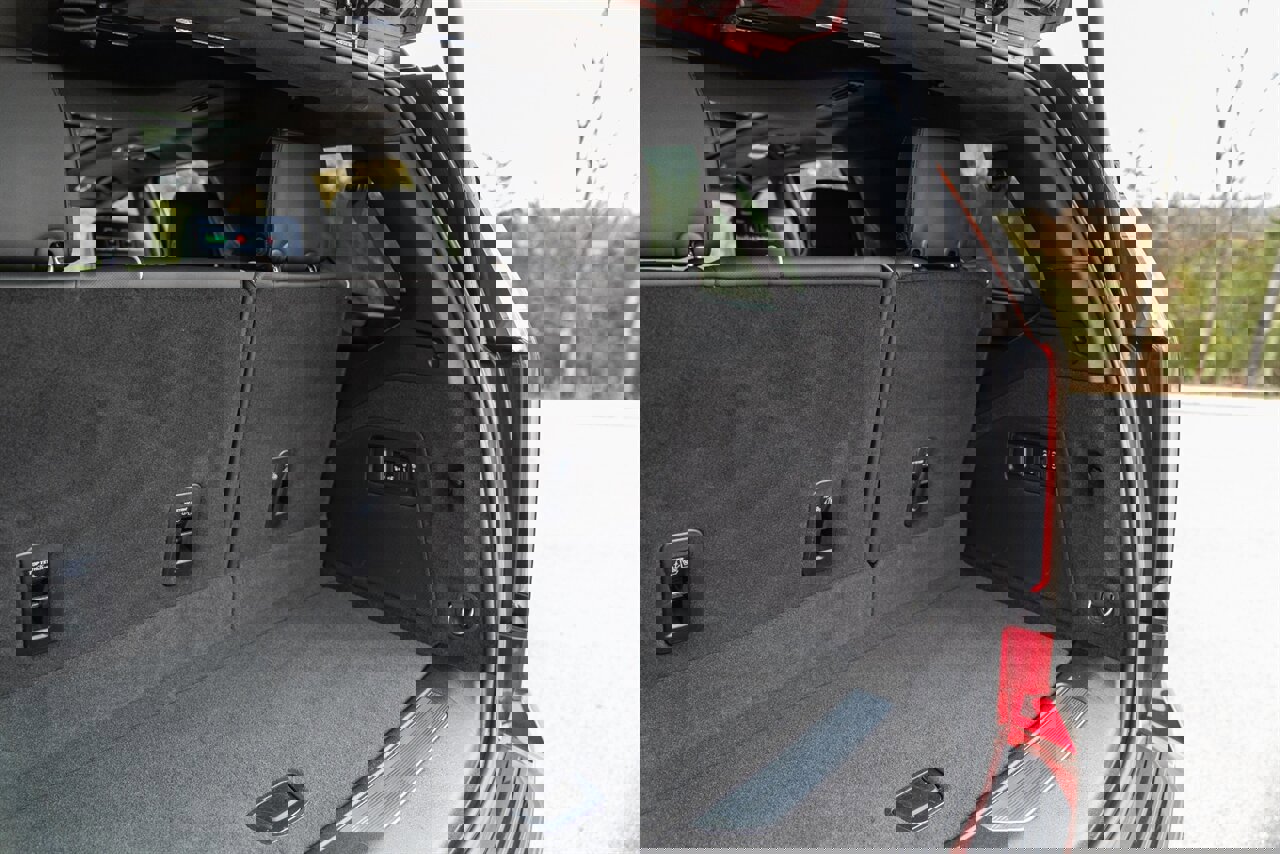 Used 2023 Cadillac Escalade Premium Luxury Platinum image 46