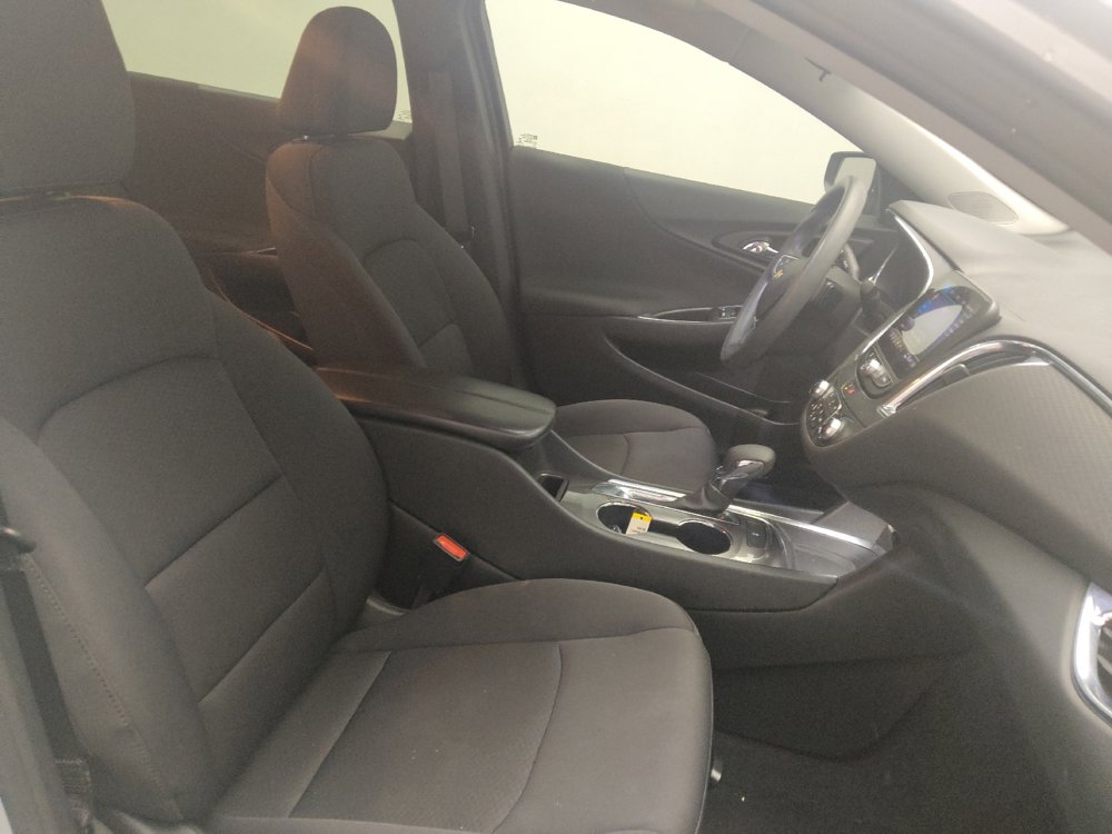 Used 2021 Chevrolet Malibu LT FWD image 21