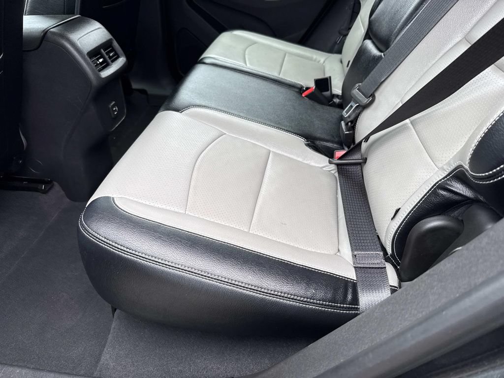 Used 2020 Chevrolet Equinox LS FWD image 15