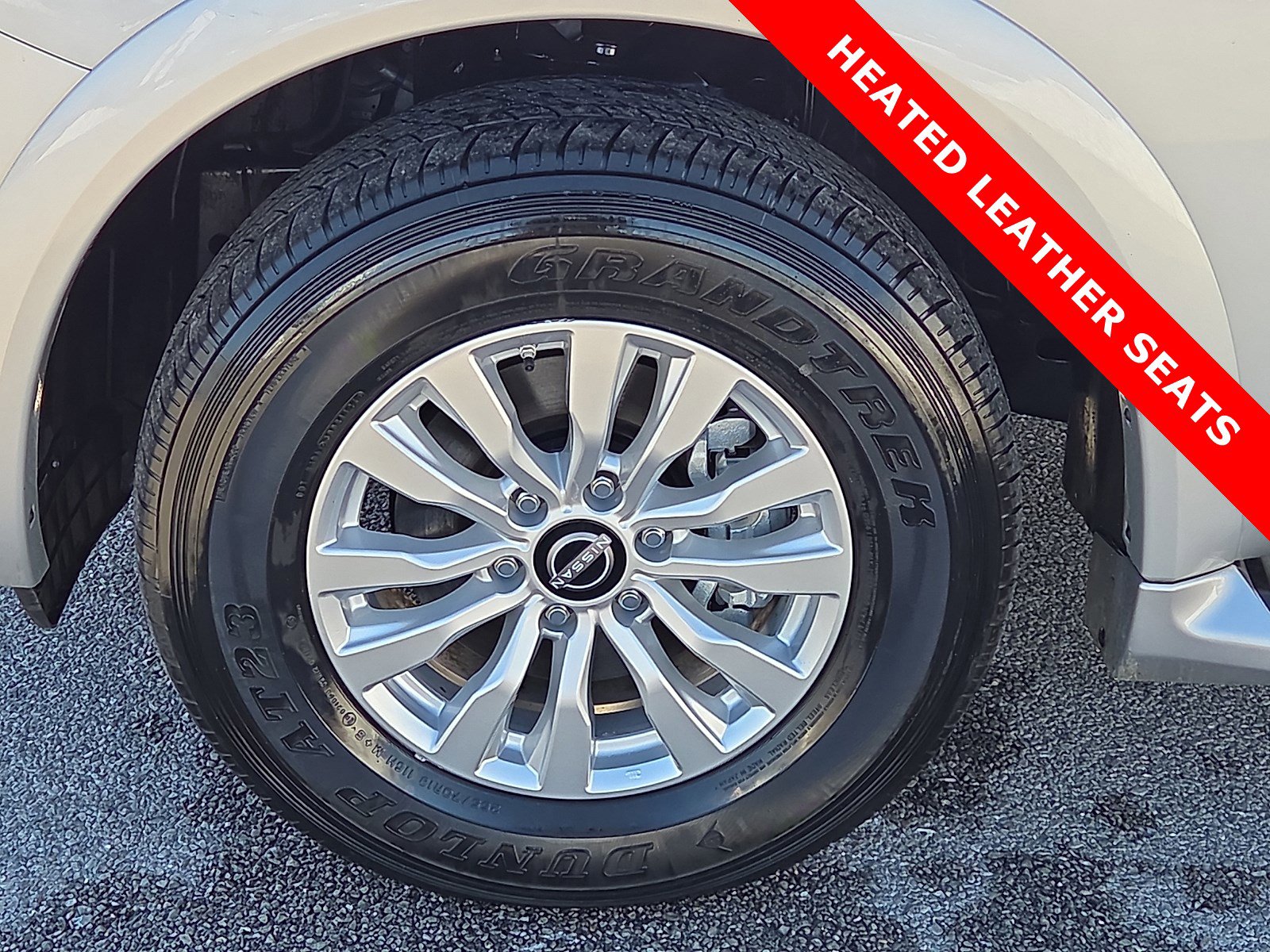 Used 2024 Nissan Armada SV image 7