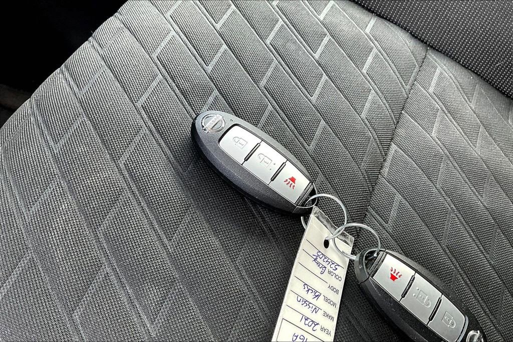 Used 2021 Nissan Kicks S image 36