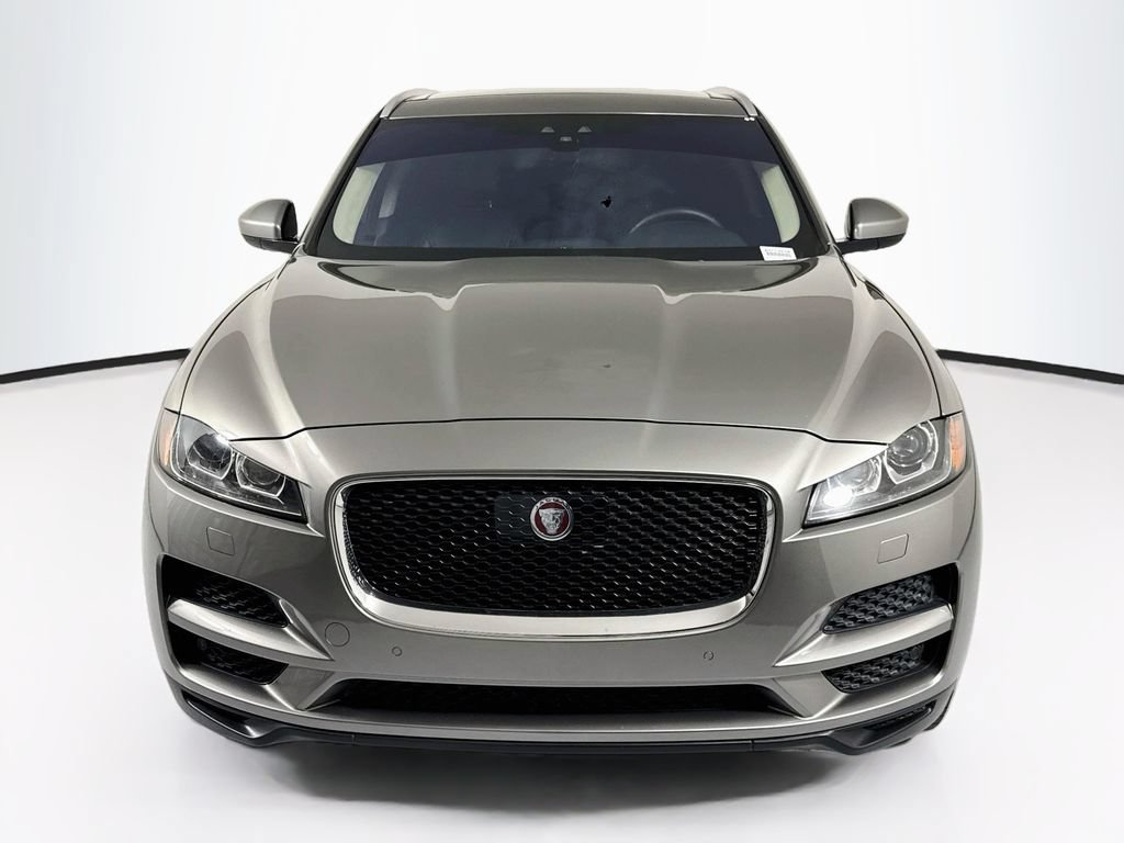 Used 2020 Jaguar F-PACE Prestige AWD/4WD image 2