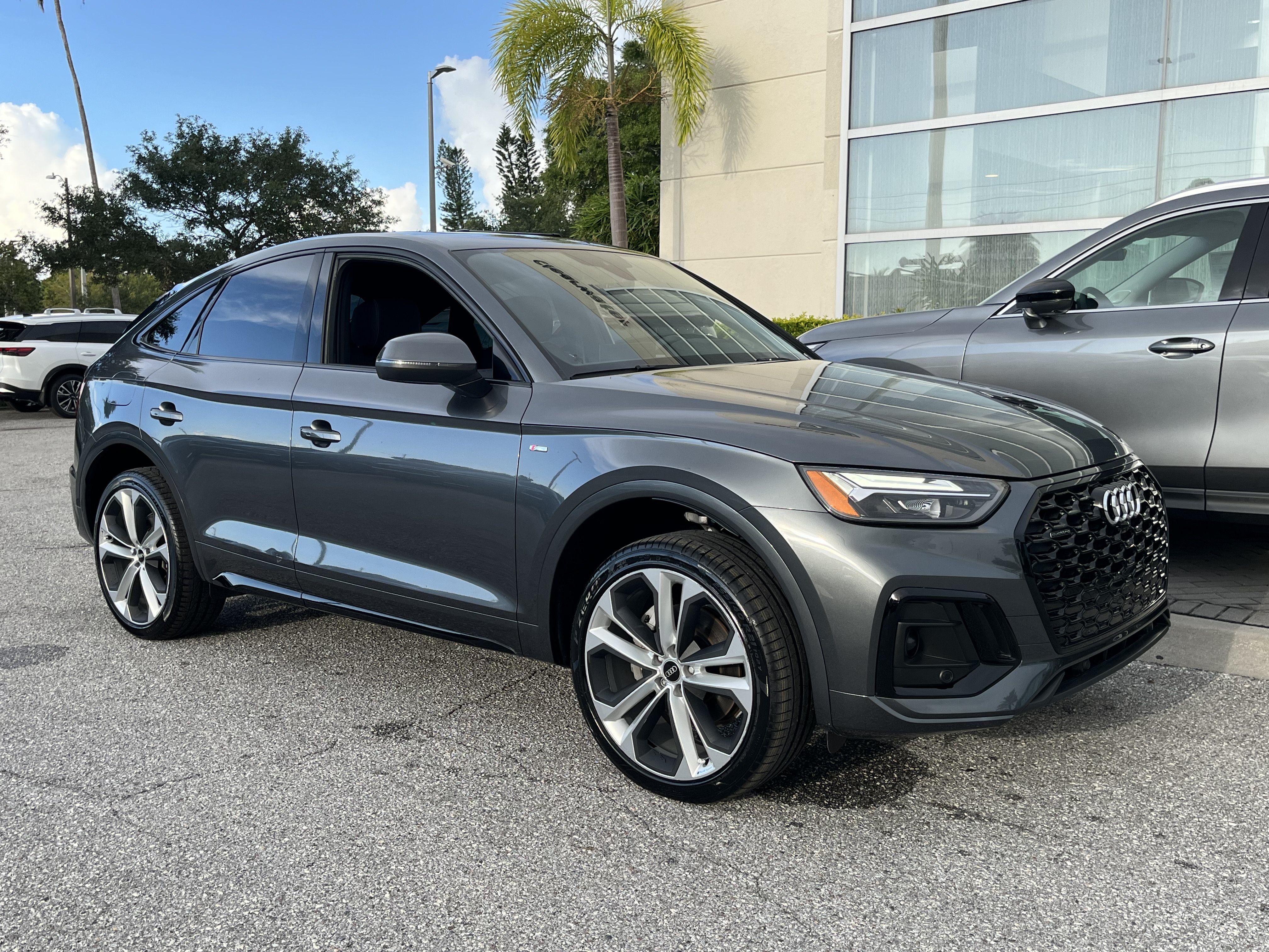 Used 2023 Audi Q5 2.0T Premium Plus w/ Premium Plus Package AWD/4WD image 10