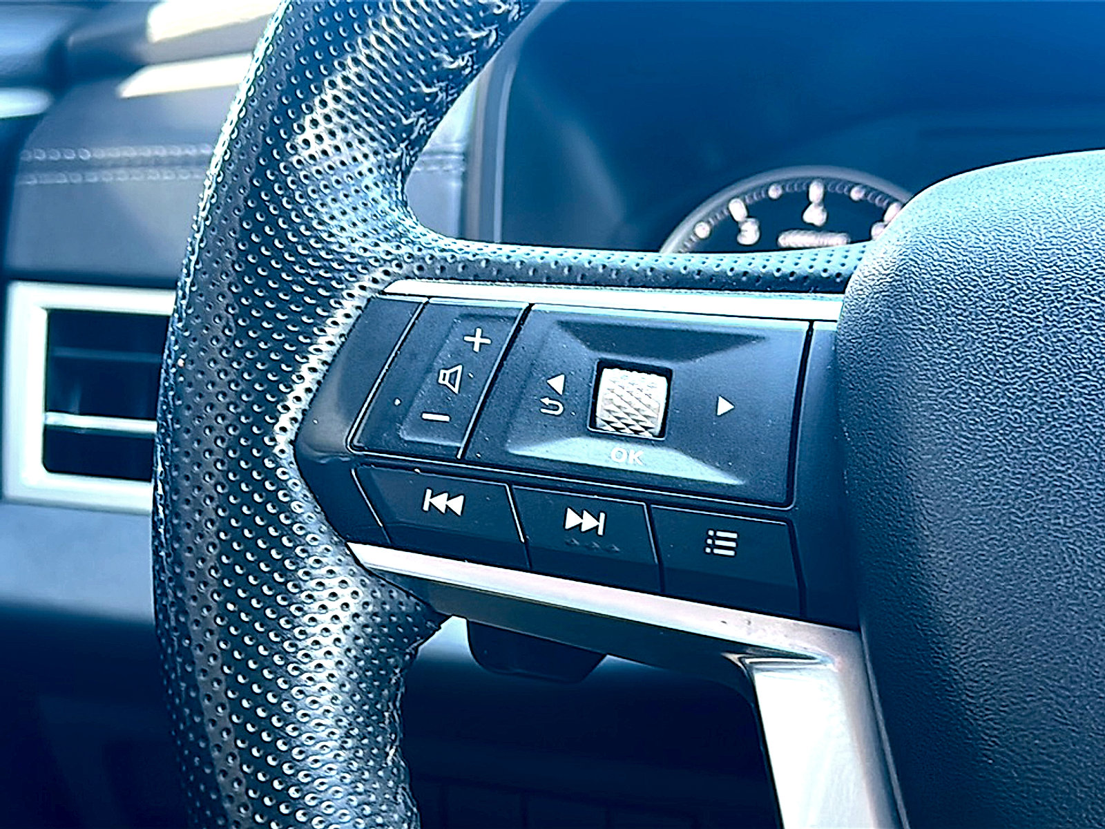 Used 2024 Mitsubishi Outlander SE image 30