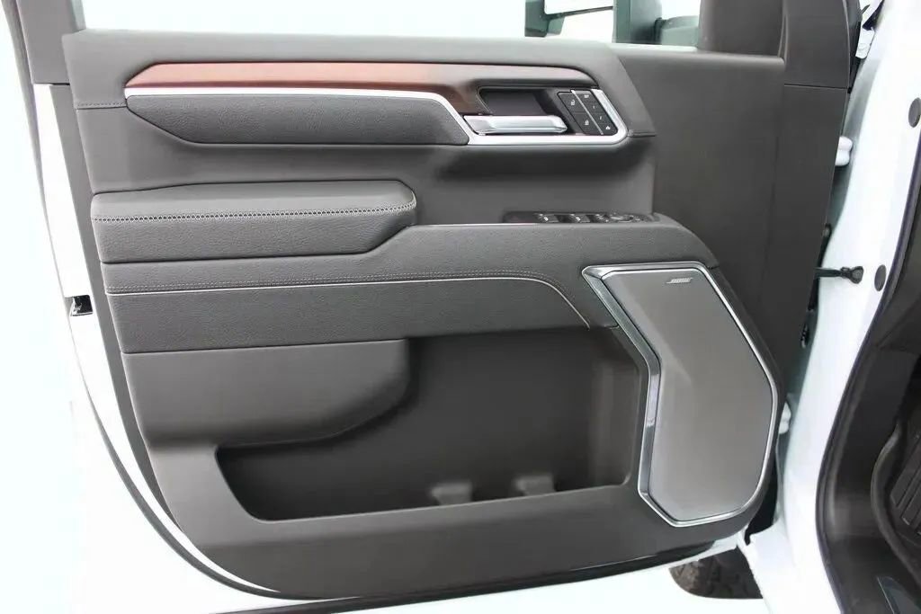 New 2026 GMC Sierra 3500 Denali image 10