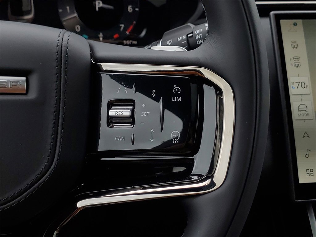 New 2026 Land Rover Range Rover Velar Dynamic SE image 20