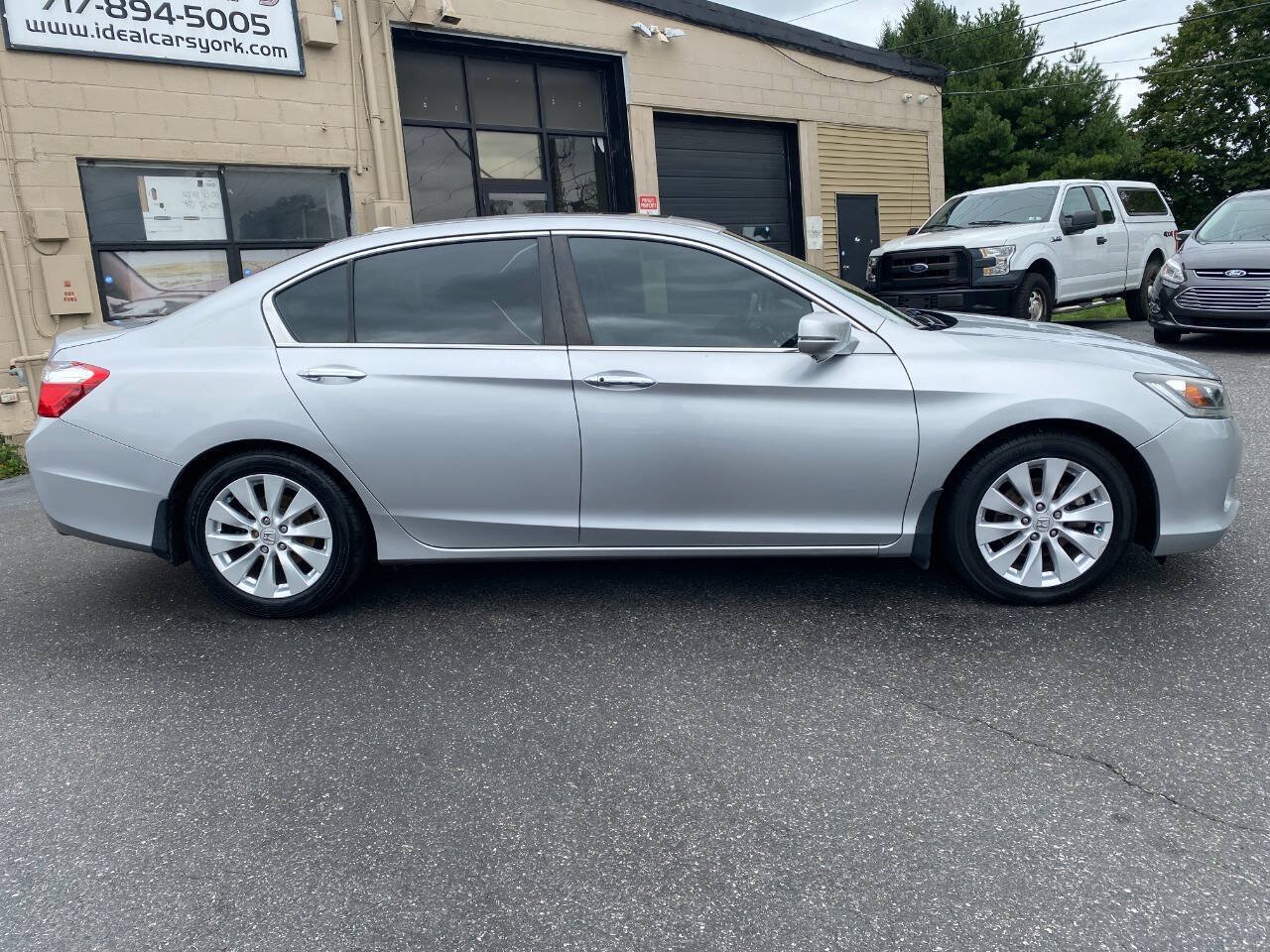 Used 2013 Honda Accord EX-L image 2