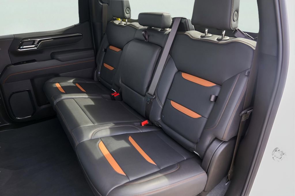 Used 2025 GMC Sierra 1500 AT4 image 26