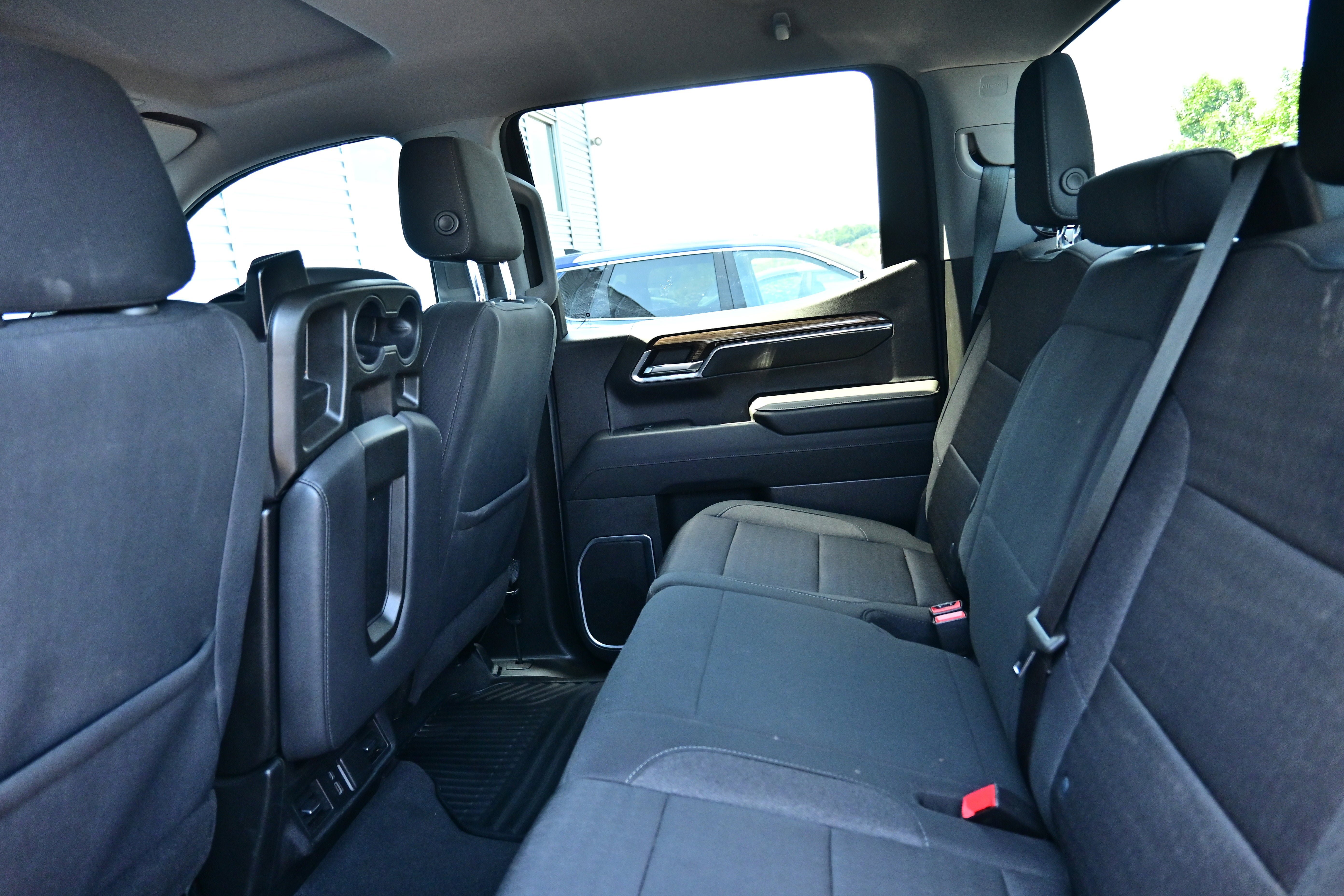 Used 2024 Chevrolet Silverado 1500 LT AWD/4WD image 14