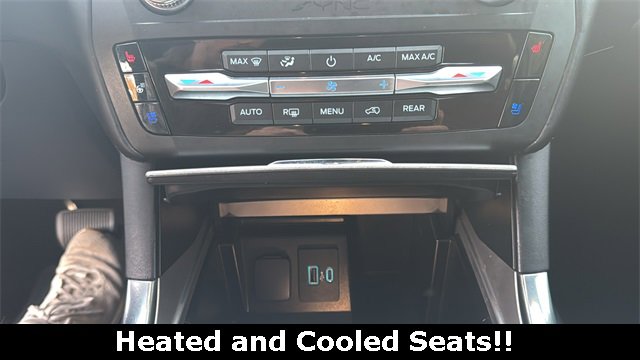 Used 2020 Ford Explorer Platinum w/ Premium Technology Package image 7