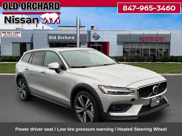 Used 2025 Volvo V60 B5 Cross Country Plus AWD/4WD image 5