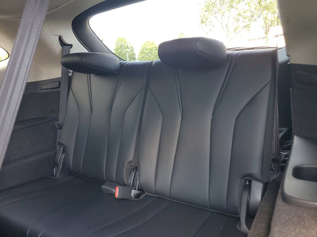 Certified 2024 Acura MDX w/ Technology Package FWD image 14